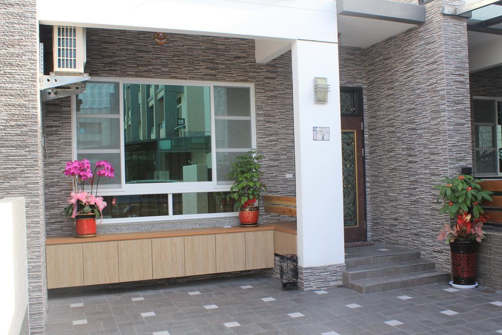 Smile House Bed & Breakfast Taitung Exterior photo